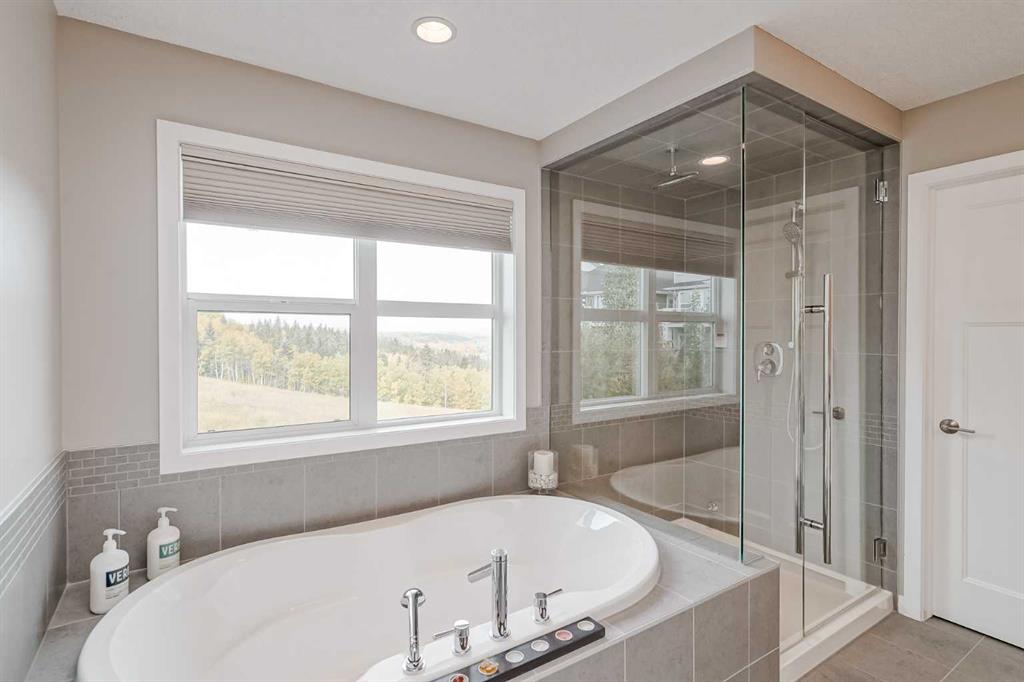15 Ridge View Place