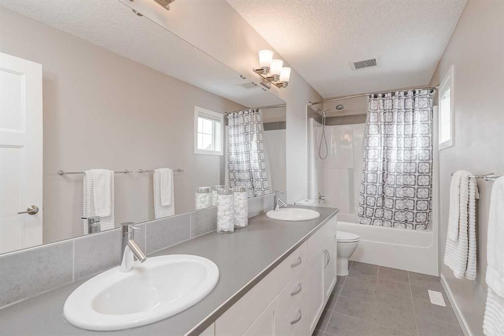 15 Ridge View Place