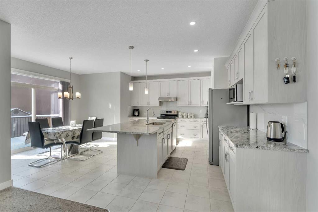 245 Aspenmere Way