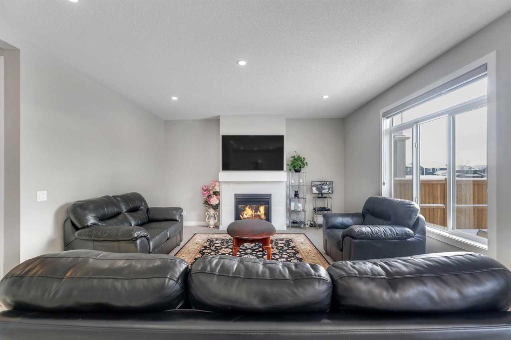 245 Aspenmere Way