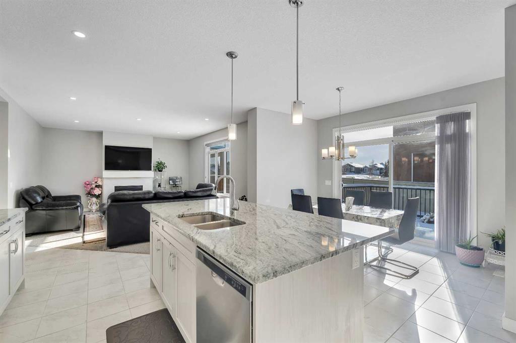 245 Aspenmere Way