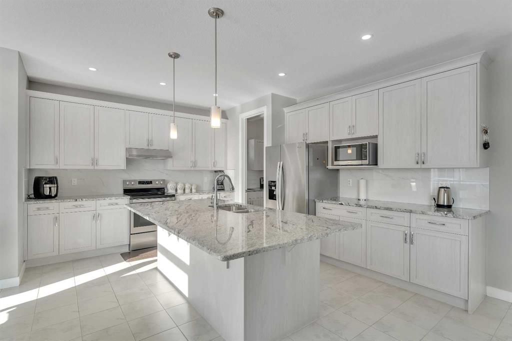 245 Aspenmere Way