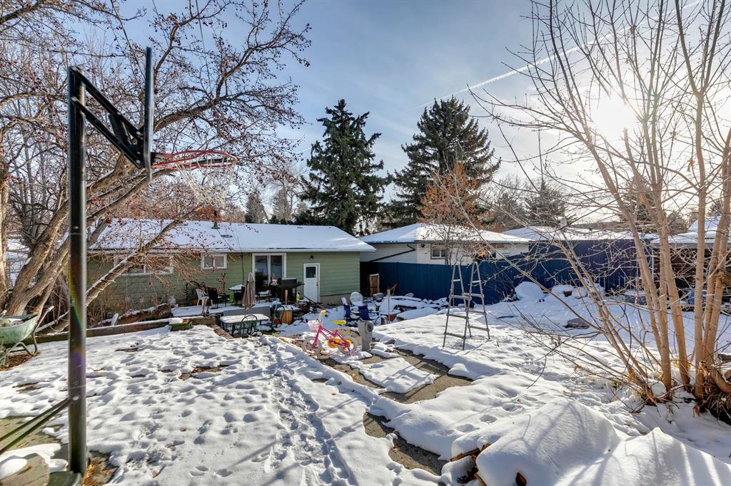 105 Fielding Drive SE