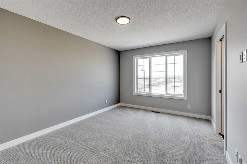 963 Legacy Circle SE