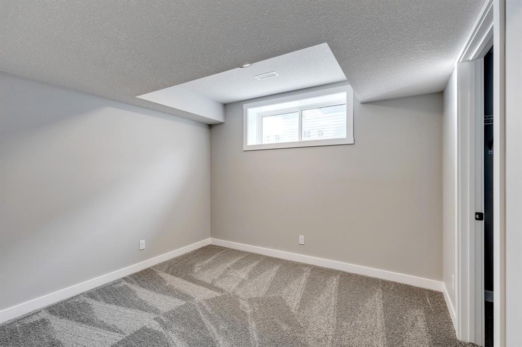 965 Legacy Circle SE