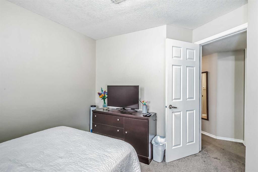 620 Luxstone Landing SW, #404