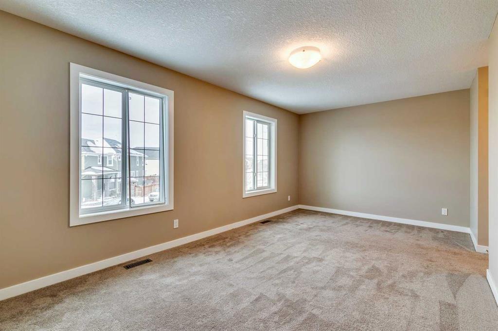 203 Cranarch Terrace SE