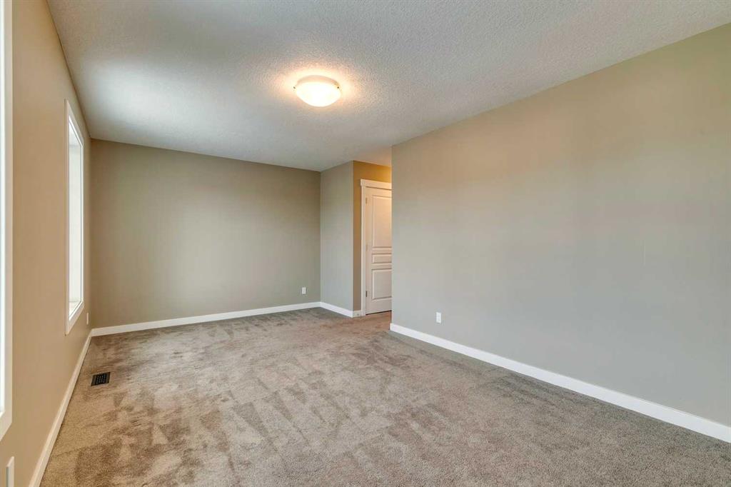 203 Cranarch Terrace SE
