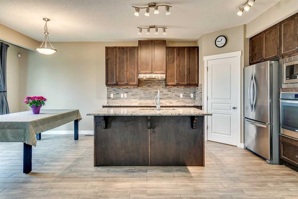 203 Cranarch Terrace SE