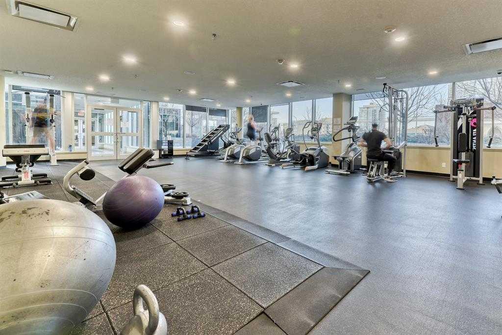 211 13 Avenue SE, #905