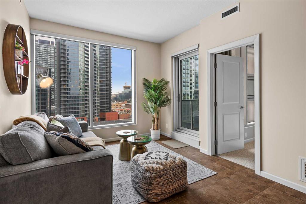211 13 Avenue SE, #905