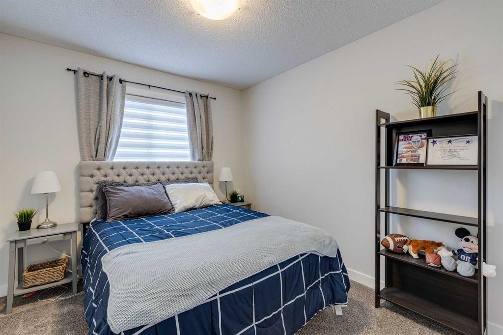 218 Midgrove Mews SW