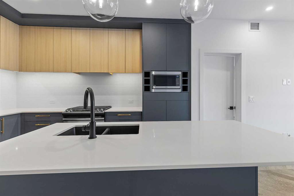 4275 Norford Avenue NW, #406