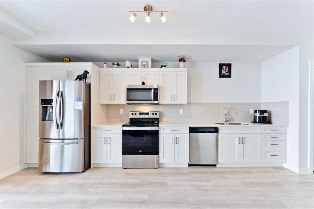 20 Sage Hill Walk NW, #215