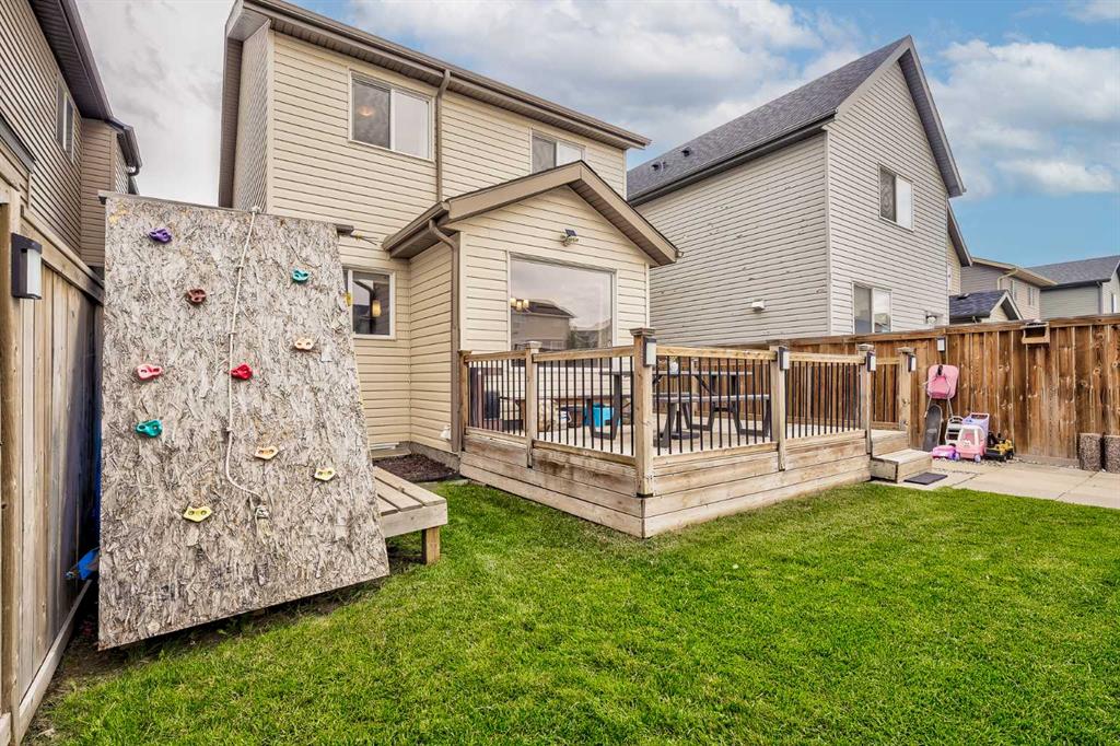 227 Skyview Point Road NE
