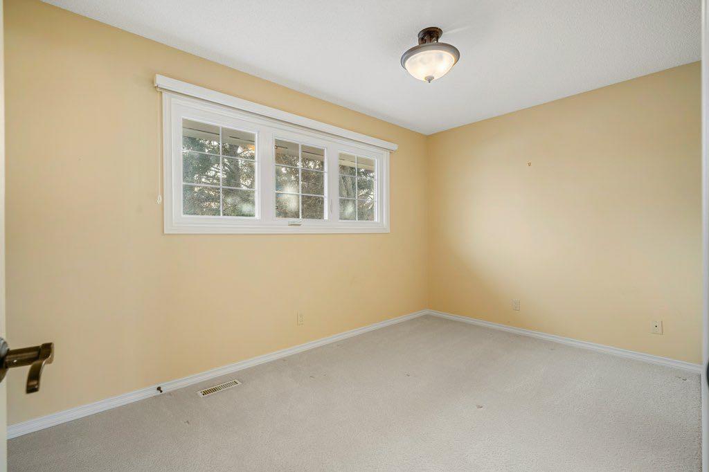 15 Lake Placid Hill SE