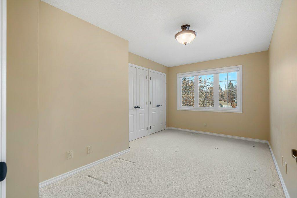 15 Lake Placid Hill SE
