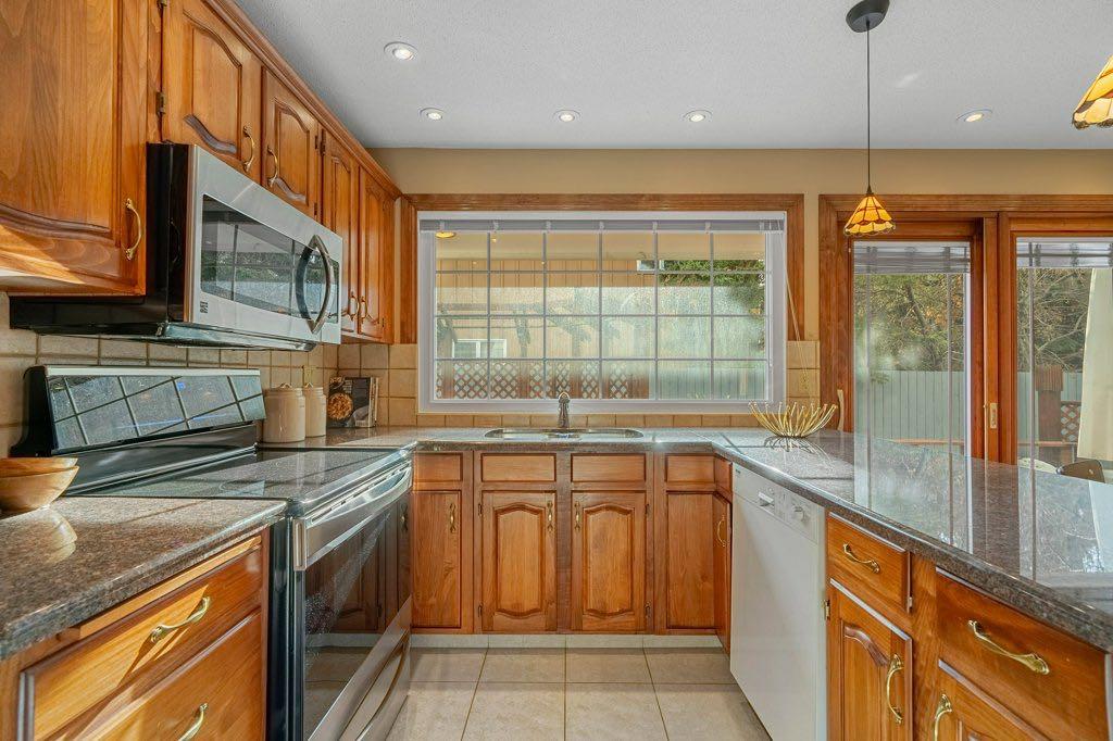 15 Lake Placid Hill SE