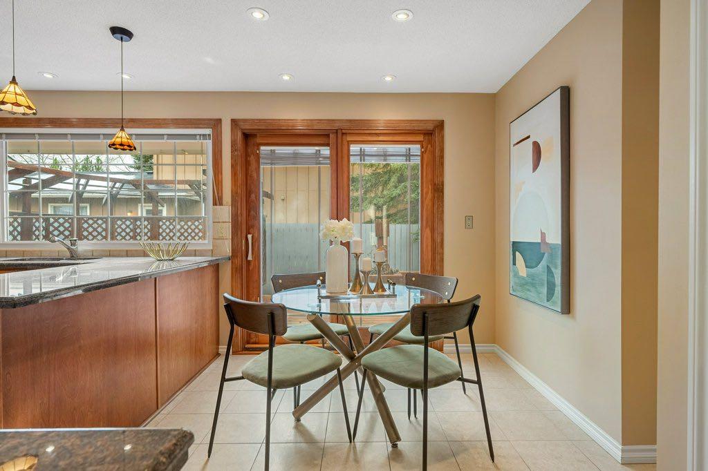 15 Lake Placid Hill SE