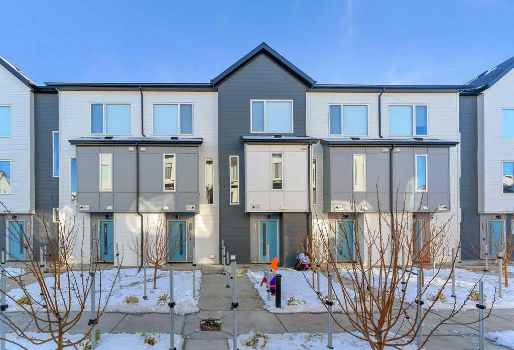 127 Skyview Ranch Circle NE