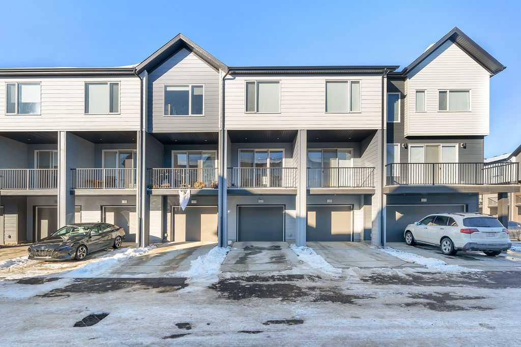 127 Skyview Ranch Circle NE