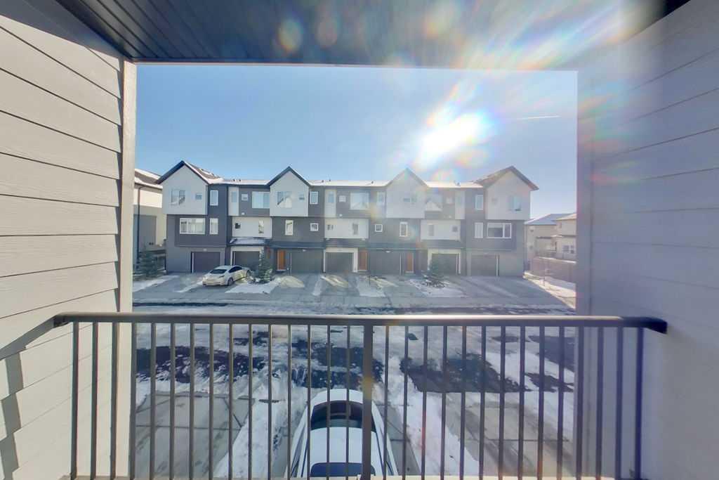 127 Skyview Ranch Circle NE