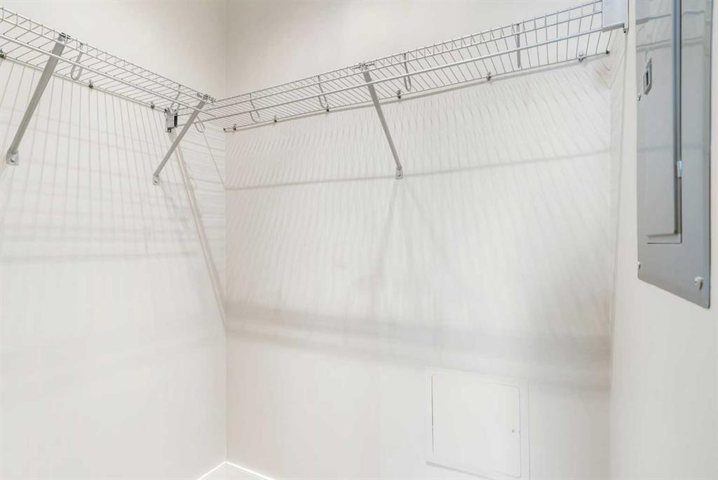 225 11 Avenue SE, #607