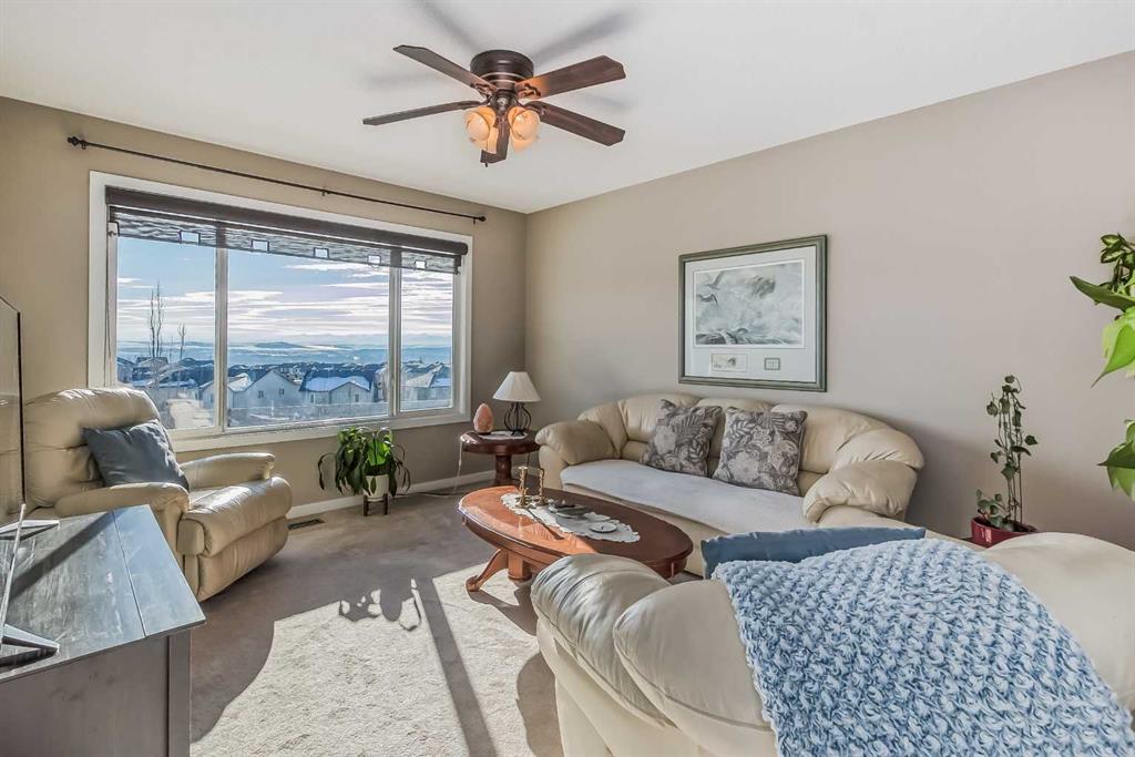 349 Sunset Common