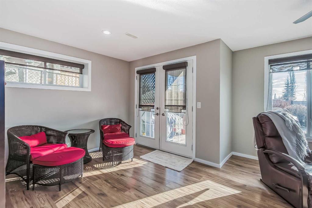 349 Sunset Common