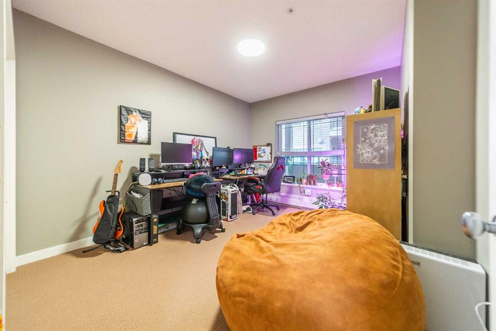 30 Discovery Ridge Close SW, #219