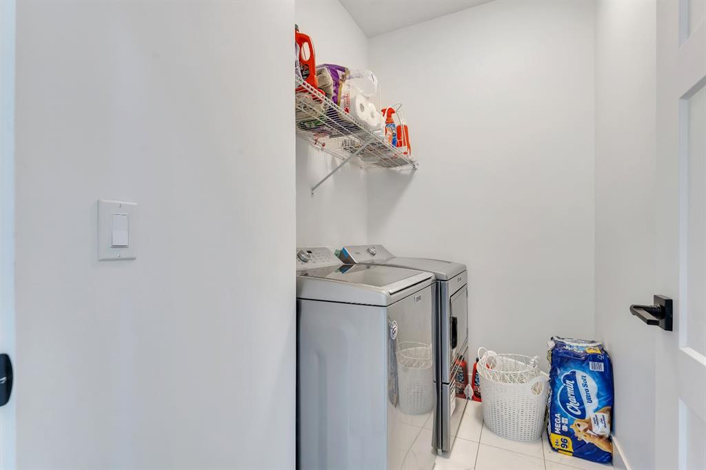 32 Covecreek Mews NE