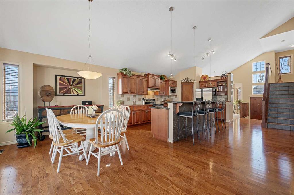 214 Cranleigh Bay SE
