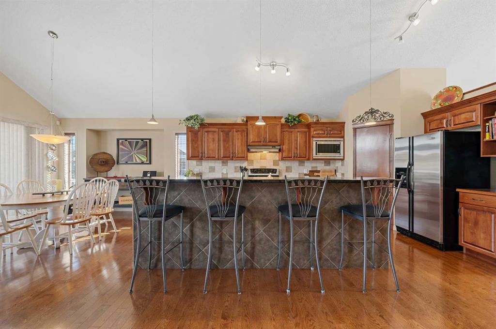 214 Cranleigh Bay SE