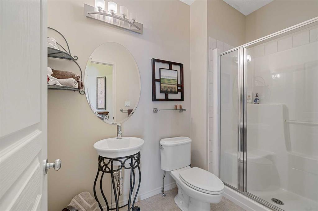 214 Cranleigh Bay SE