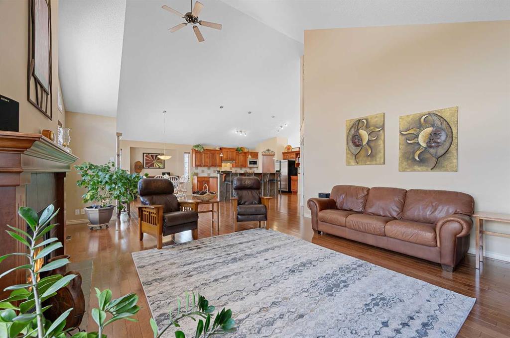 214 Cranleigh Bay SE