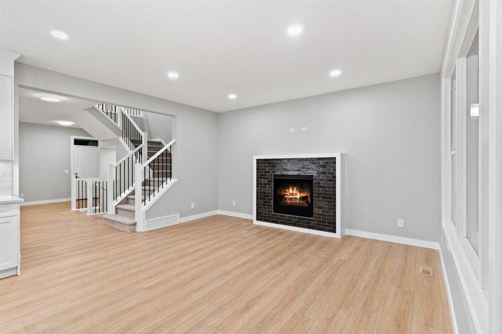 195 Kinniburgh Loop