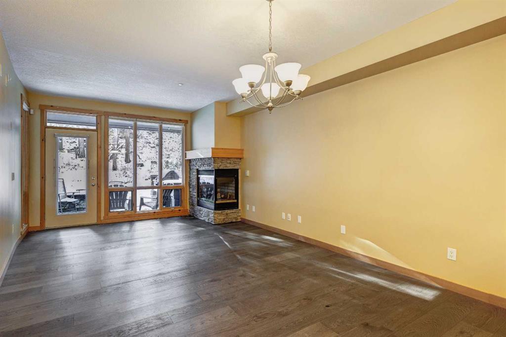 107 Armstrong Place, #614