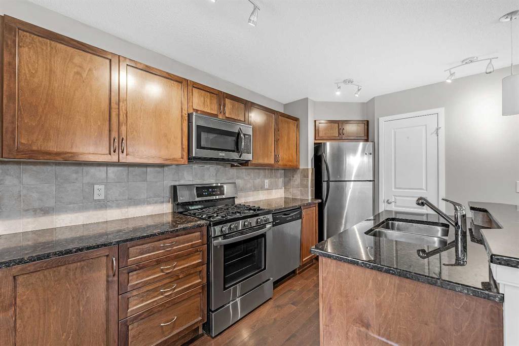 1202 New Brighton Park SE