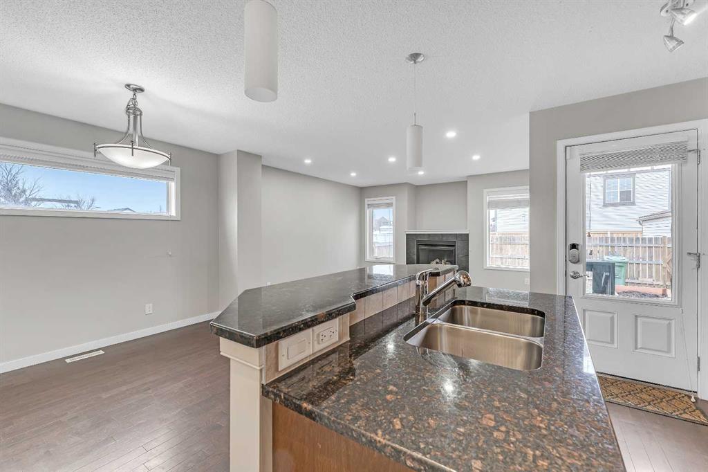 1202 New Brighton Park SE