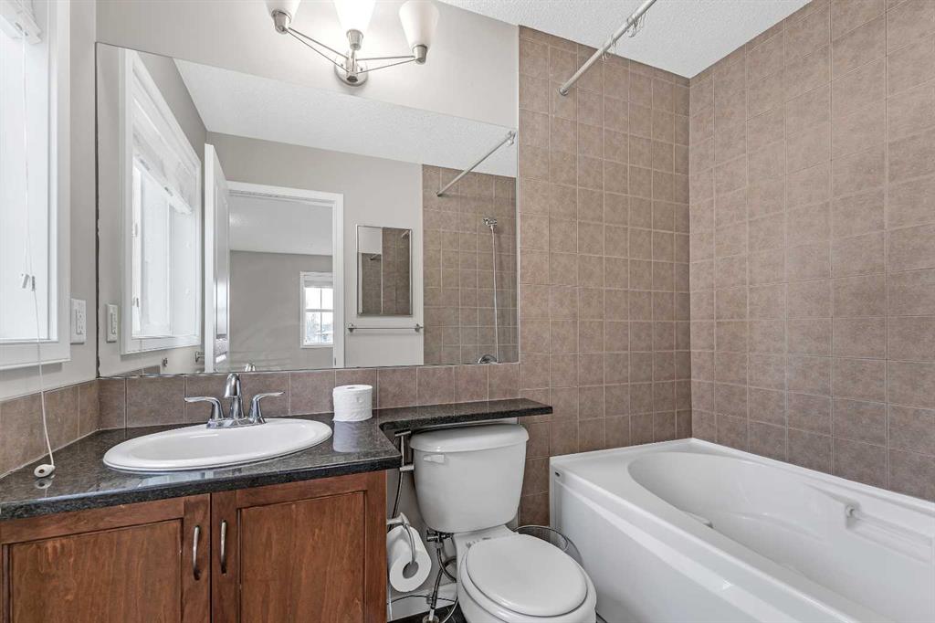 1202 New Brighton Park SE