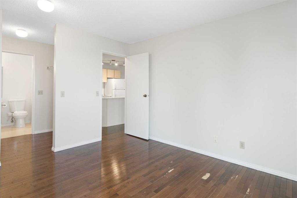 1500 Edenwold Heights NW, #1523