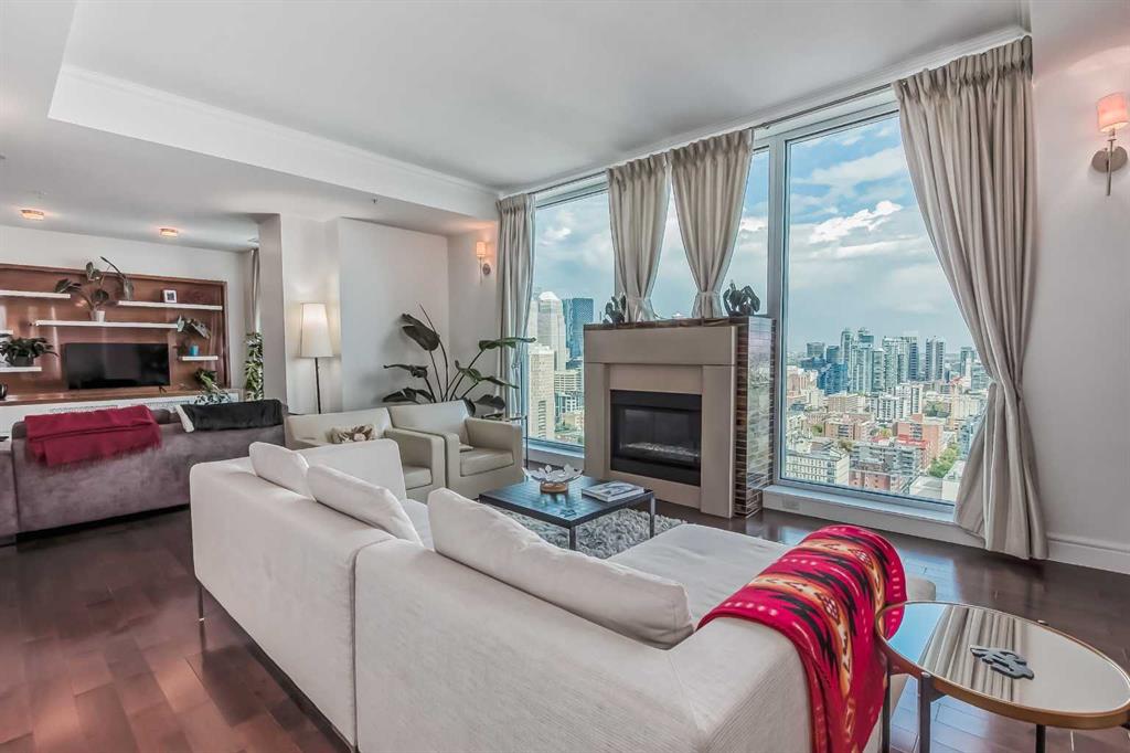 817 15 Avenue SW, #2500