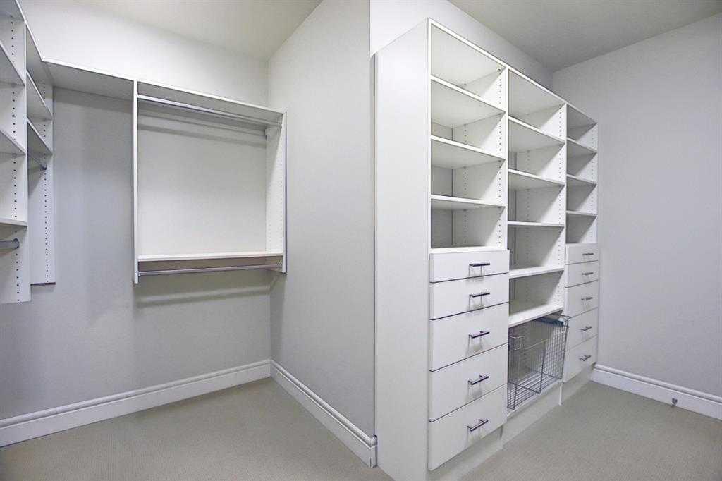 817 15 Avenue SW, #2500