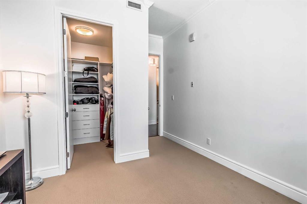 817 15 Avenue SW, #2500