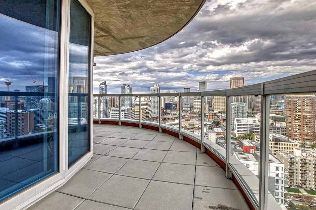 817 15 Avenue SW, #2500