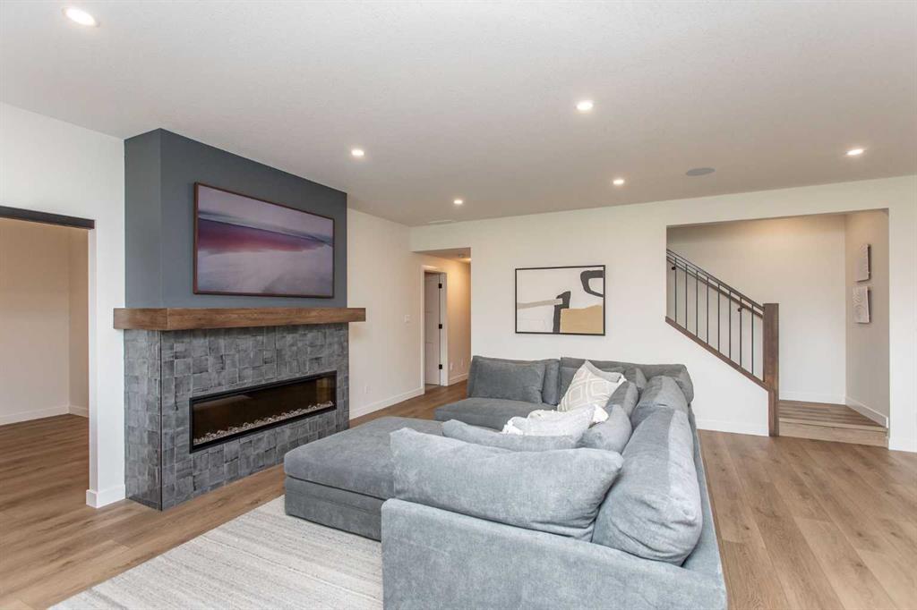 121 Emerald Drive