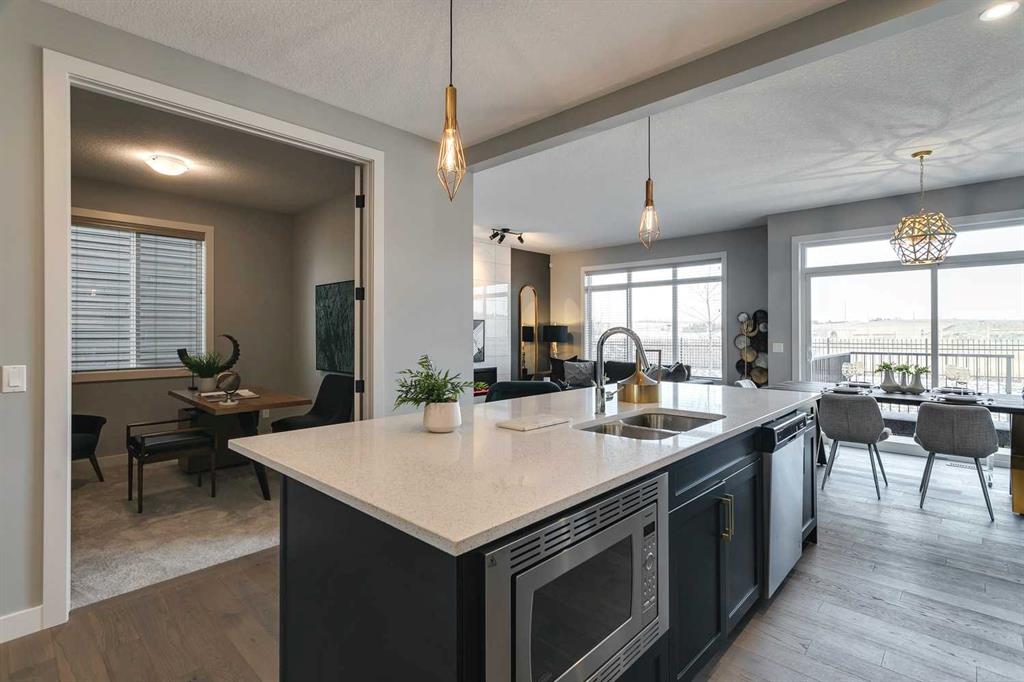 163 Sundown Crescent