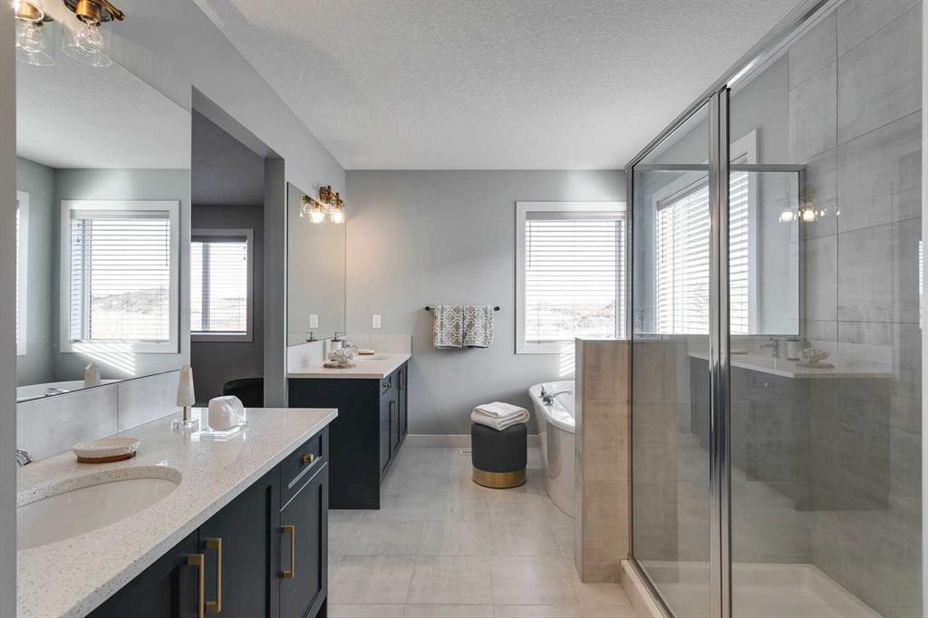 163 Sundown Crescent
