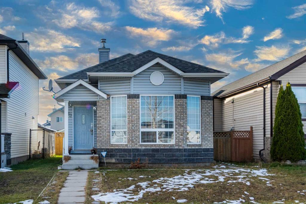 83 Saddlemead Green NE
