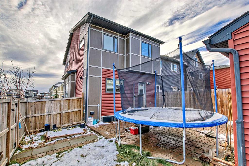 80 Evansborough Common NW
